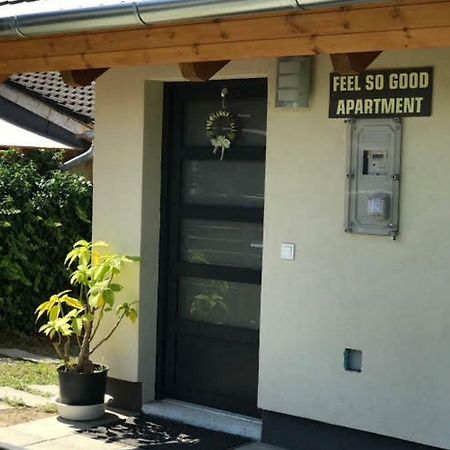 'Feel So Good' Apartment Göd Exteriör bild